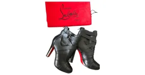 Christian Louboutin botas negras Negro 