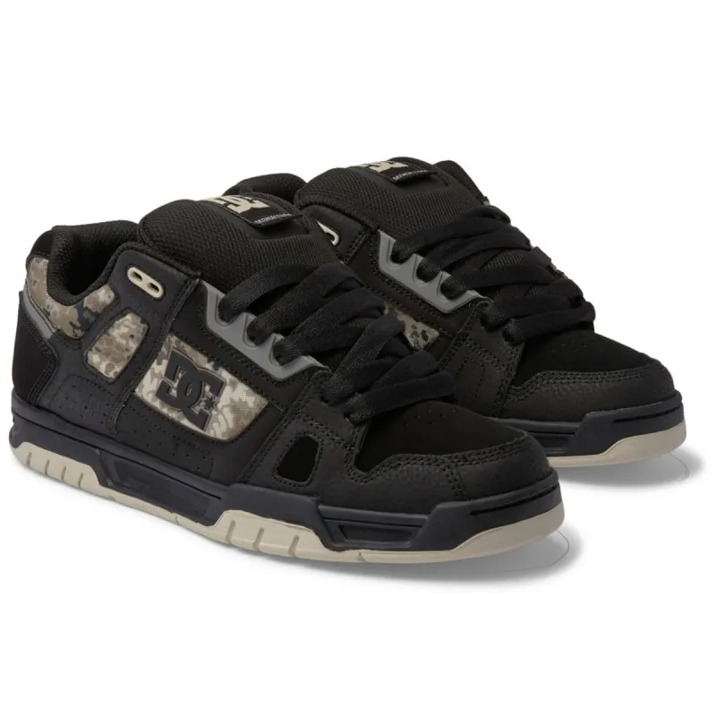 DC Shoes Stag Black / Grey / Brown camo bulky skate sneakers