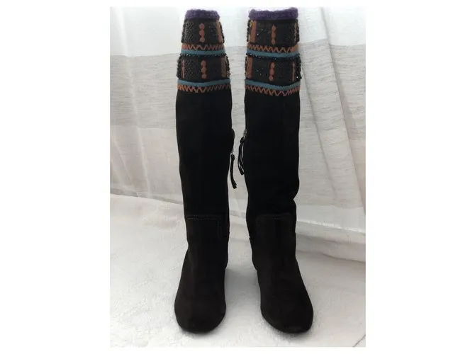 Miu Miu Botas Marrón oscuro 