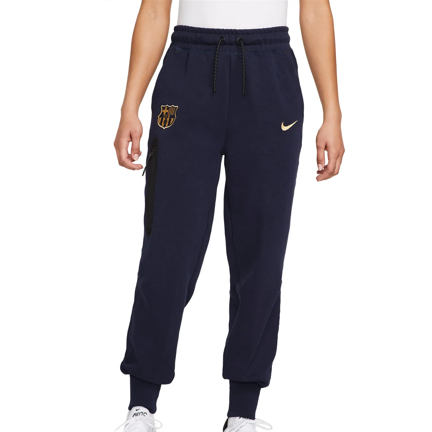 Pantalón Nike Barcelona mujer Tech Fleece Essentials